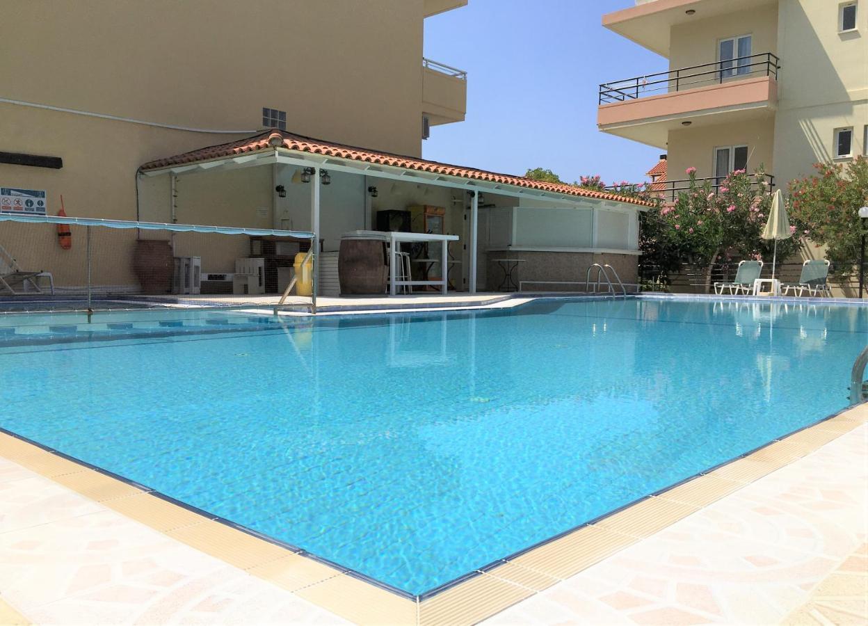 Evdokia Αpartments & Dimitra Village Agia Marina  Екстер'єр фото