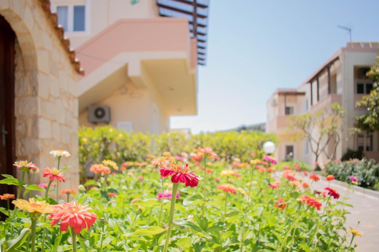 Evdokia Αpartments & Dimitra Village Agia Marina  Екстер'єр фото
