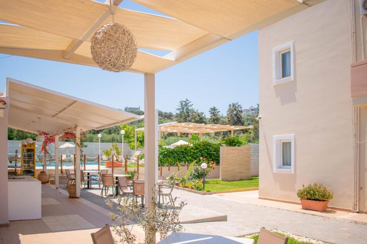 Evdokia Αpartments & Dimitra Village Agia Marina  Екстер'єр фото