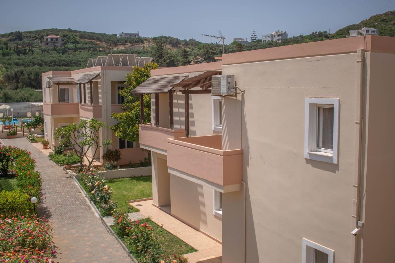 Evdokia Αpartments & Dimitra Village Agia Marina  Екстер'єр фото