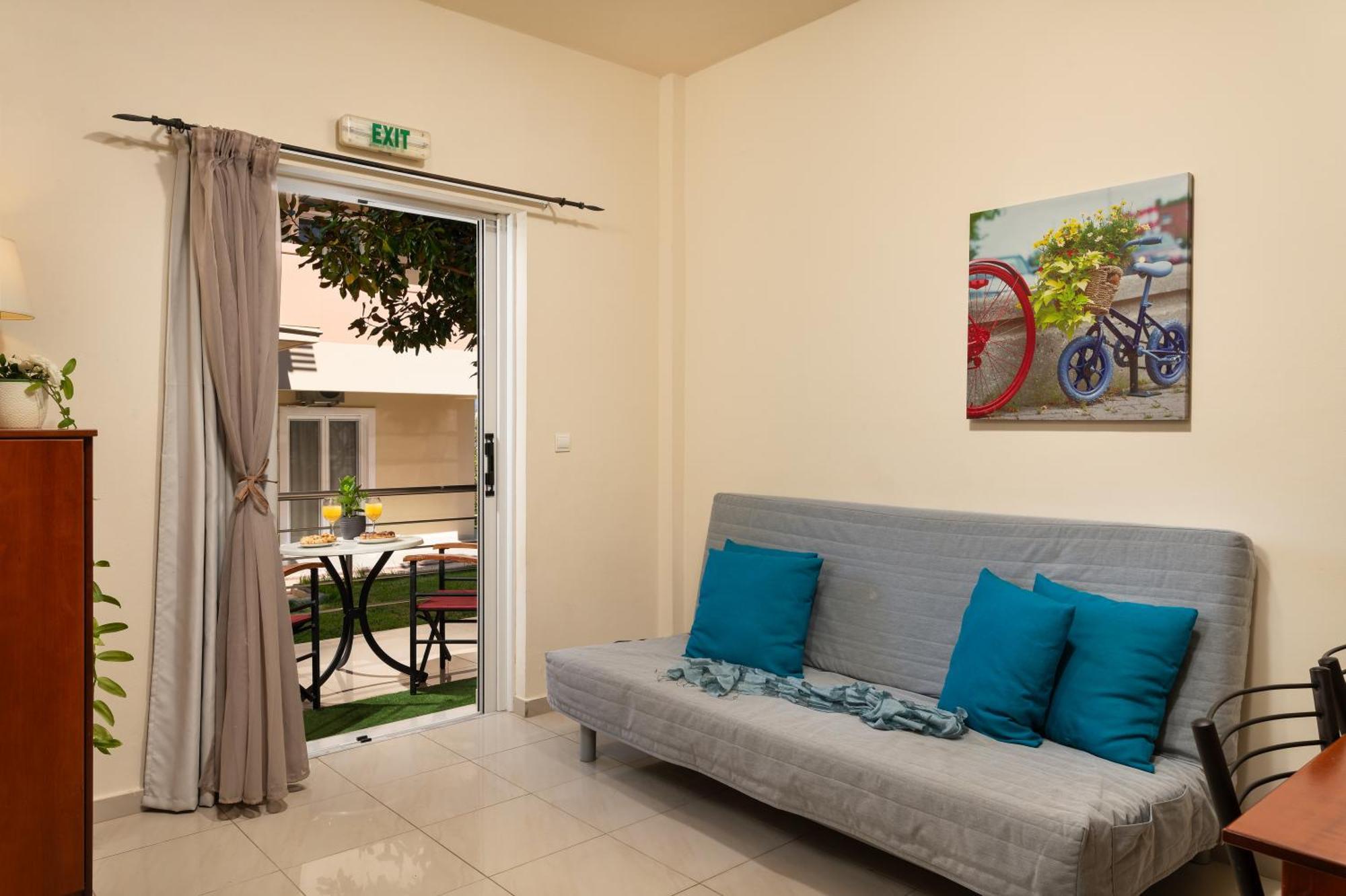 Evdokia Αpartments & Dimitra Village Agia Marina  Екстер'єр фото
