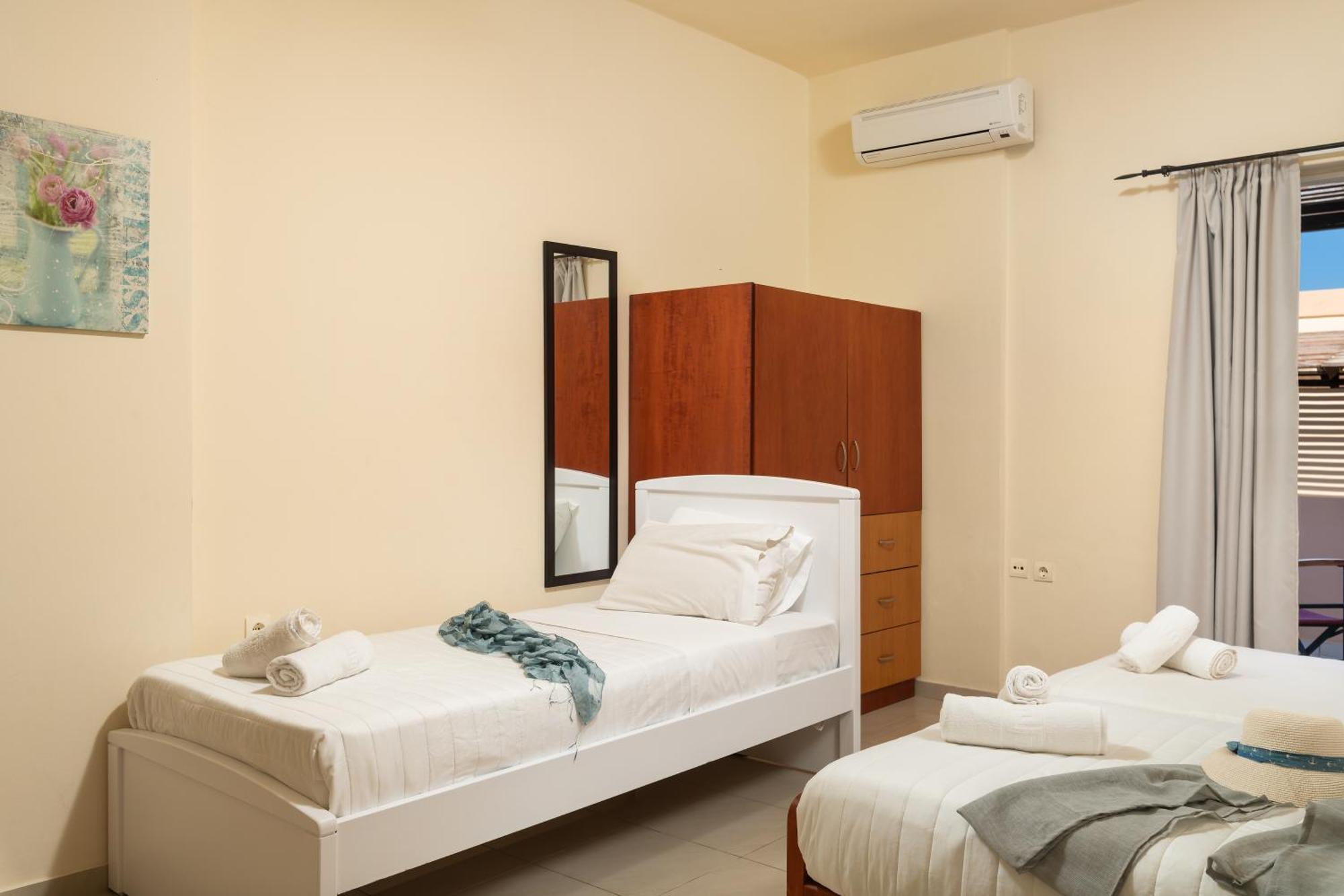 Evdokia Αpartments & Dimitra Village Agia Marina  Екстер'єр фото