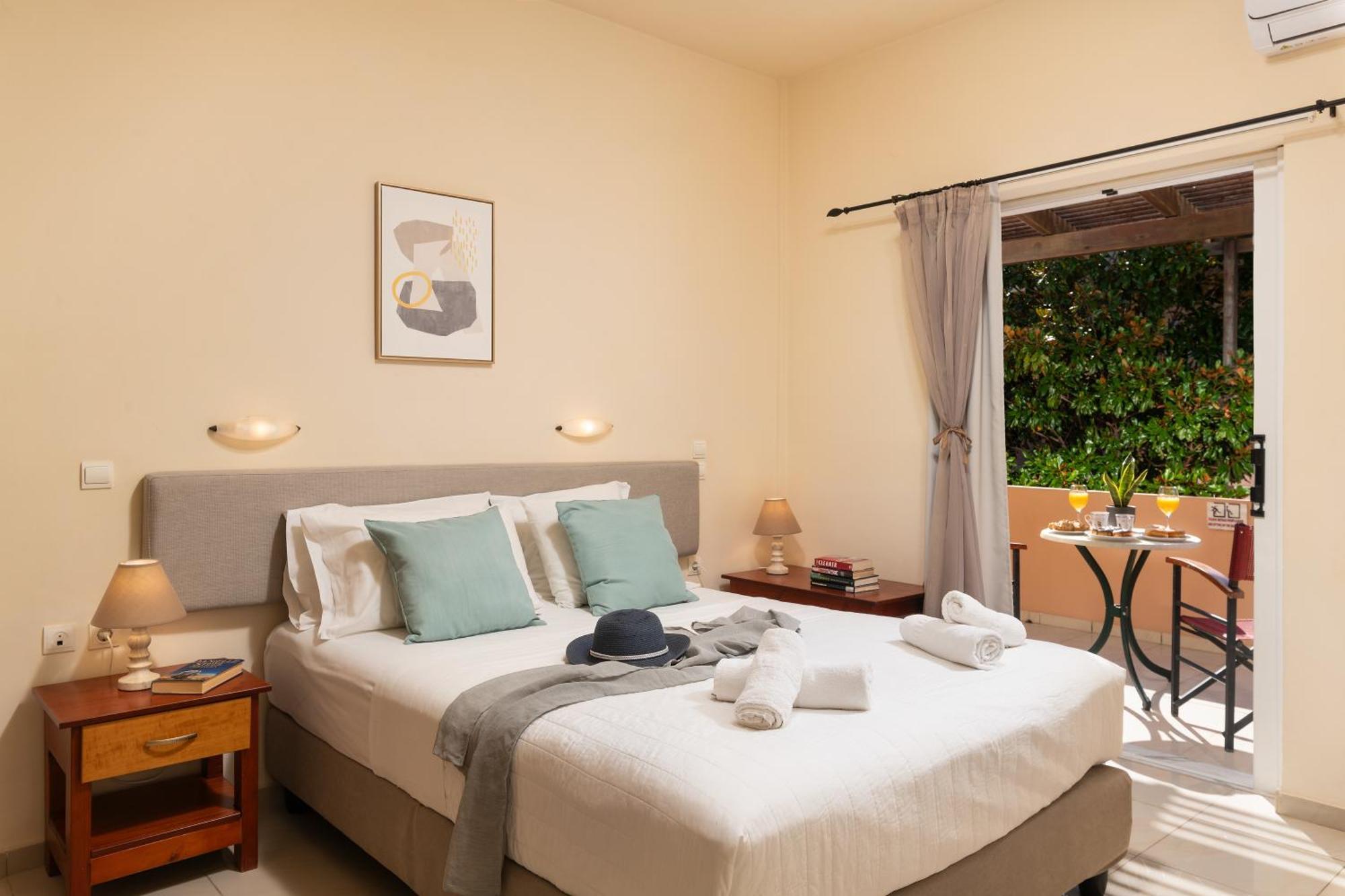 Evdokia Αpartments & Dimitra Village Agia Marina  Екстер'єр фото