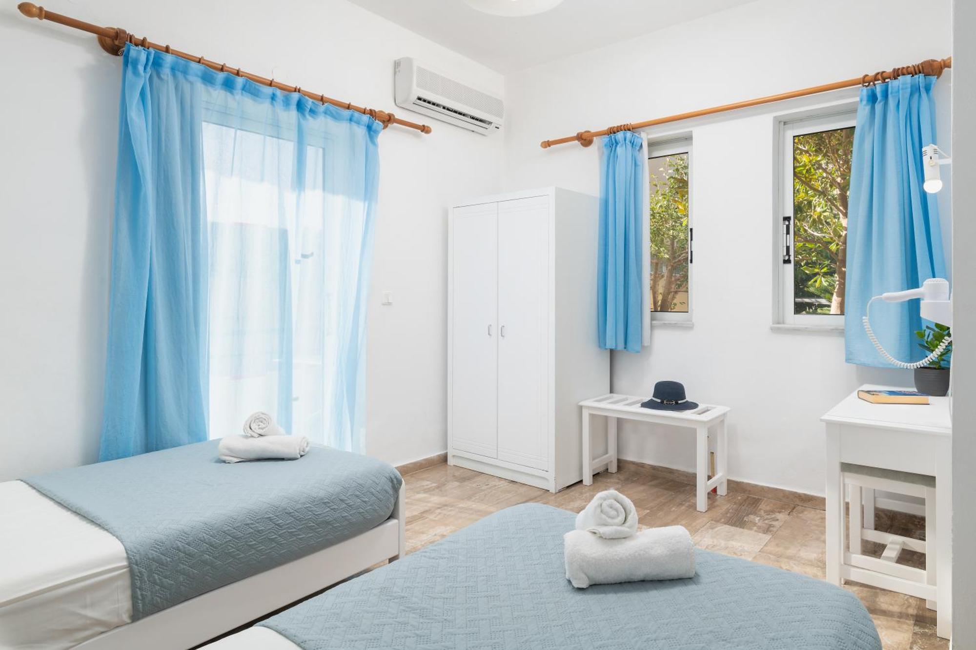 Evdokia Αpartments & Dimitra Village Agia Marina  Екстер'єр фото